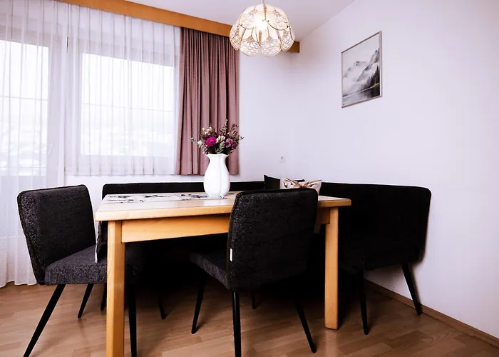 Susanna Apartment Fuegen